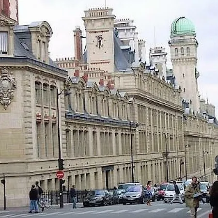Sorbonne Parking Free * París